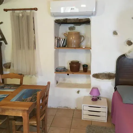 Caseddu Di Chjarastella * Figari (Corsica)