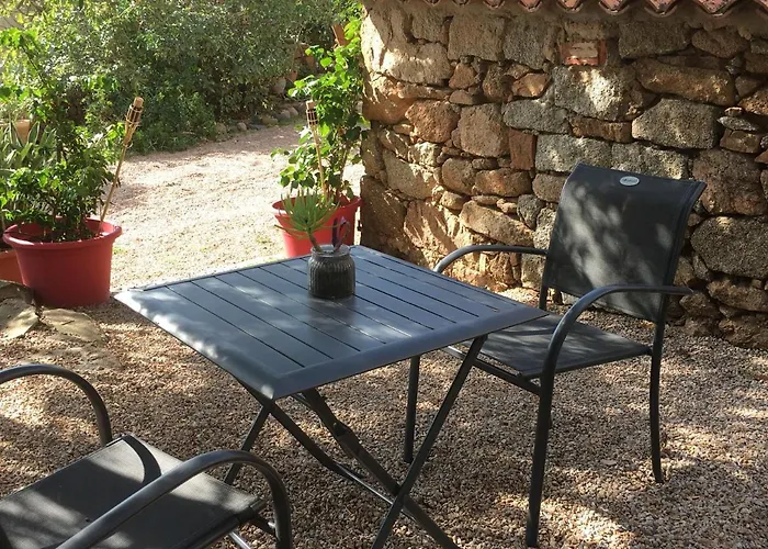 Caseddu Di Chjarastella לינה וארוחת בוקר 3*